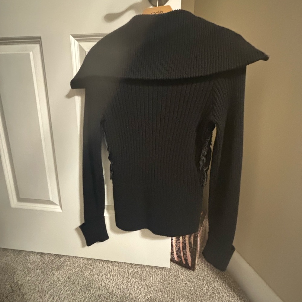 Cache Jacket - Picture 3 of 3